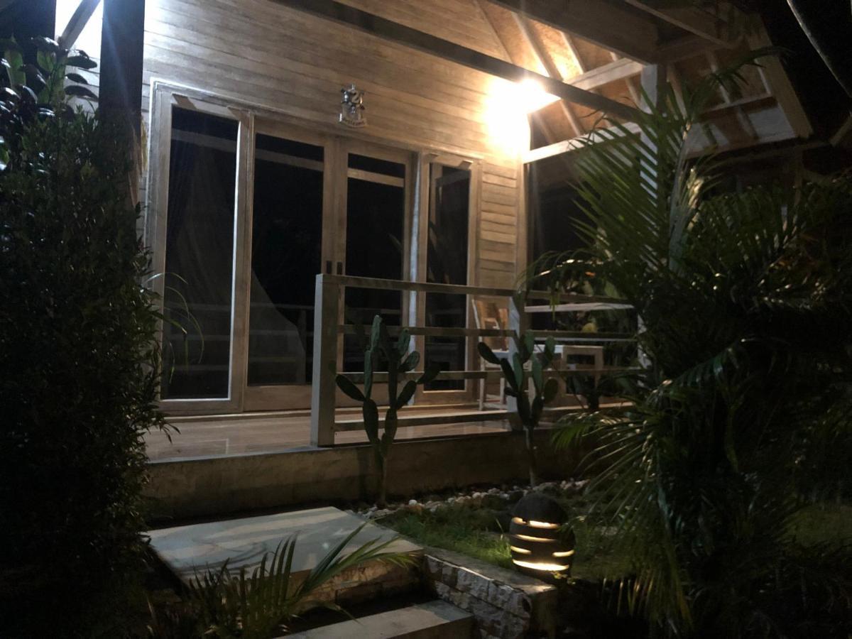Le Biu Garden View Hotel Нуса Лембонган Екстериор снимка