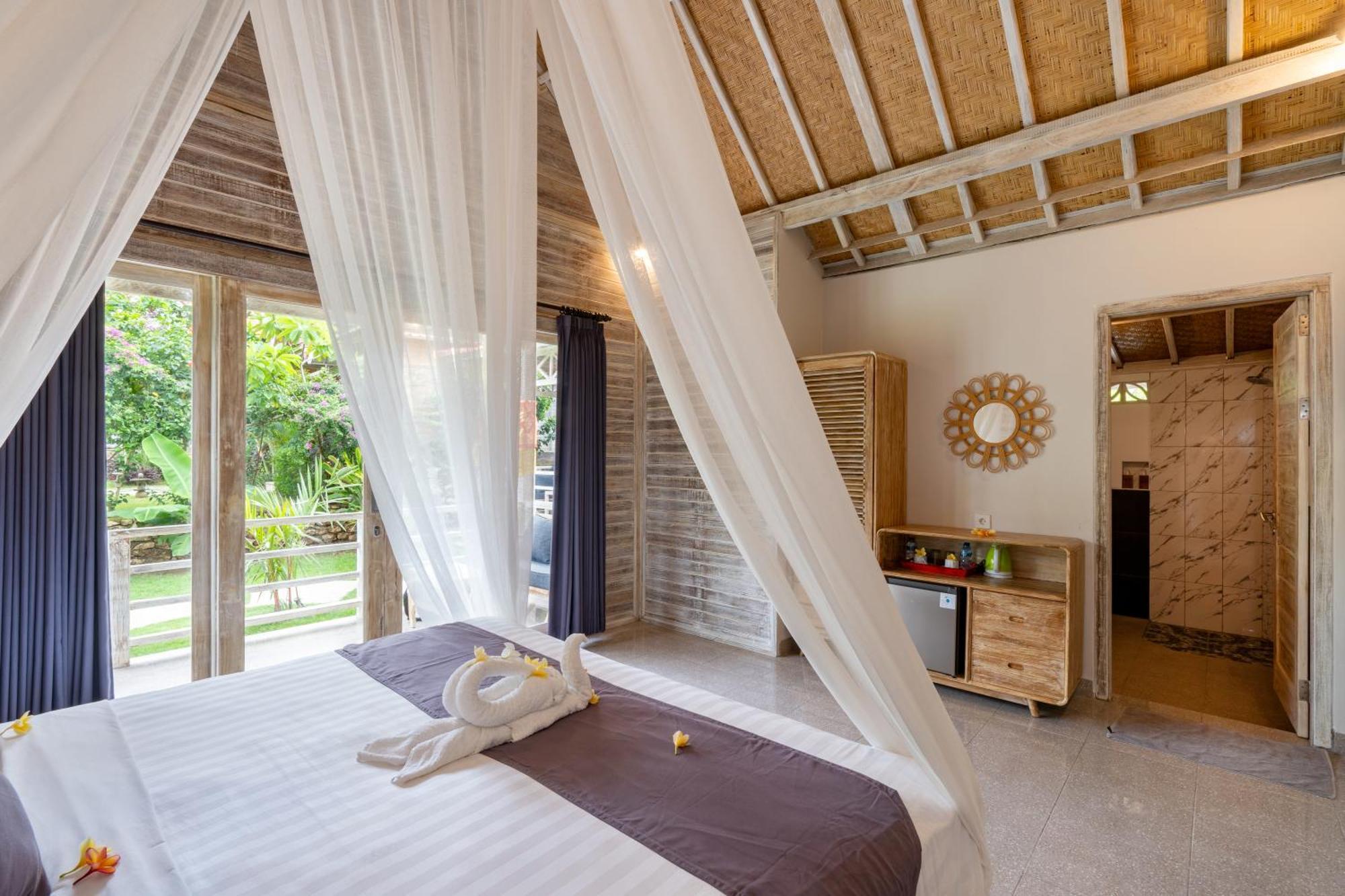 Le Biu Garden View Hotel Нуса Лембонган Екстериор снимка
